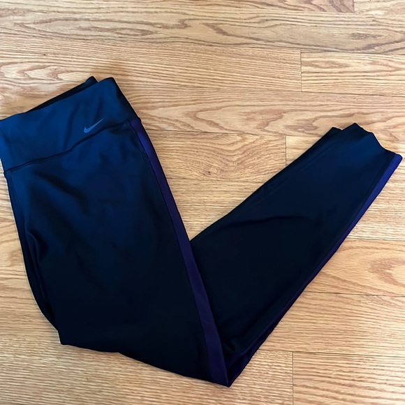 Nike Pants - Nike Dri-fit leggings